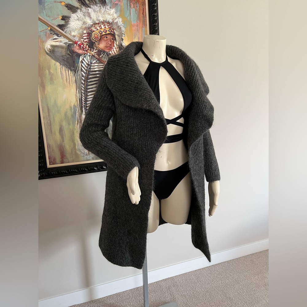 Aritzia Gray Wool Blend Cardigan – Size XXS – Mohair & Wool Mix (Preloved) - Picture 5 of 8
